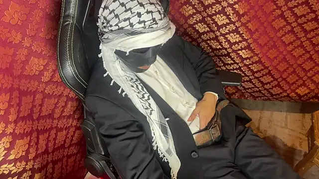 JUSTFORRICH online show from 11/12/25, 09:36