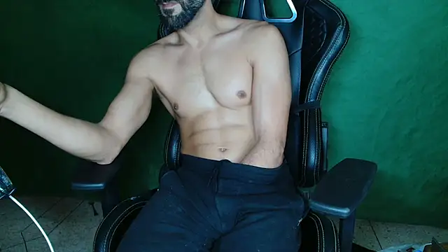 JUSTFORRICH online show from 04/13/26, 01:44