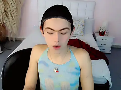 nathalialoes1 online show from 10/16/25, 07:15