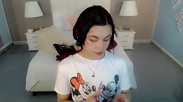 nathalialoes1 online show from 11/16/25, 07:08