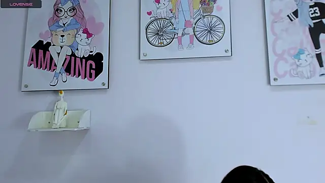 milk candy18 online show from 11/13/25, 10:47