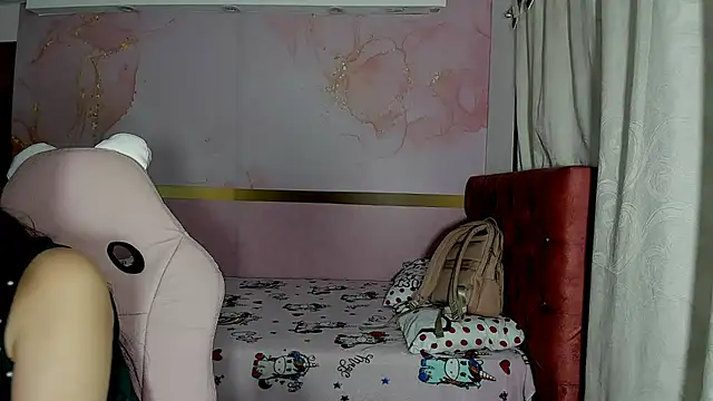 milk candy18 online show from 11/28/25, 11:24