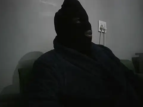 YoursManXXX online show from 11/13/25, 08:30
