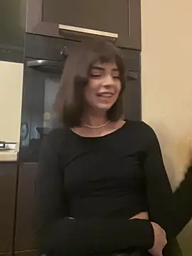 Miranda Kerry online show from 10/22/25, 06:13