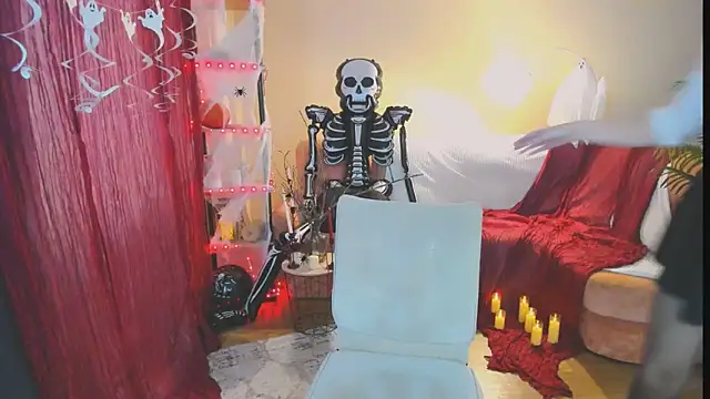 YourUniverser online show from 10/24/25, 10:22