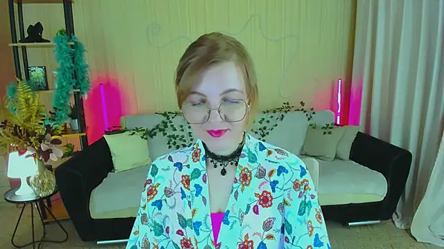 YourUniverser online show from 11/30/25, 09:46