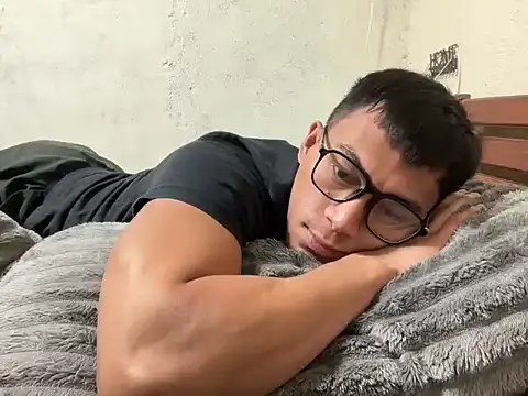 PinooyMilker online show from 12/19/25, 01:51