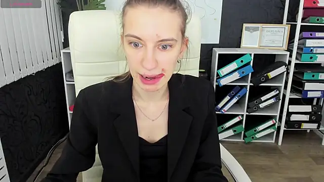 kaleriyaa  online show from 10/11/25, 01:27