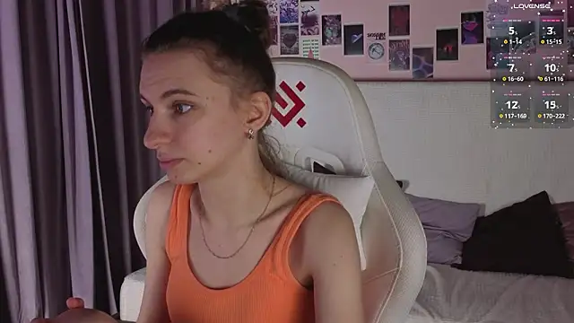 kaleriyaa  online show from 03/18/26, 08:28