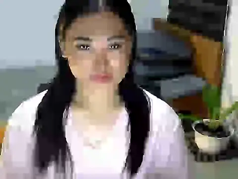 Snapshot of Annierose_ts chatting on 09/23/25, 10:40 Annierose ts online show from 09/23/25, 10:40