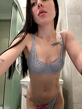 SakuraSara online show from 11/25/25, 03:50