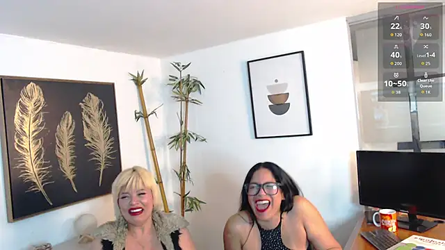 EvaMontenegro online show from 12/22/25, 06:10