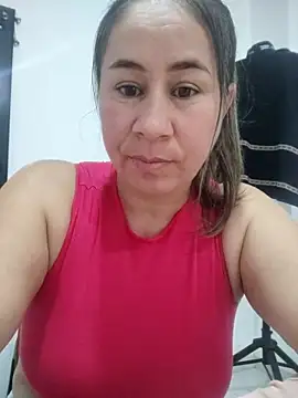 Snapshot of Nala1986 chatting on 10/01/25, 01:28 Nala1986 online show from 10/01/25, 01:28