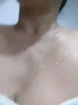 Snapshot of Nala1986 chatting on 10/06/25, 11:35 Nala1986 online show from 10/06/25, 11:35