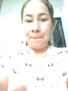 Snapshot of Nala1986 chatting on 10/20/25, 01:22 Nala1986 online show from 10/20/25, 01:22