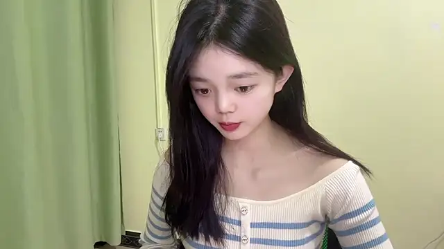 Nicole-13 online show from 11/03/25, 10:16