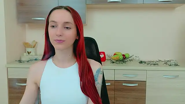 Julia Jae online show from 04/17/26, 06:38