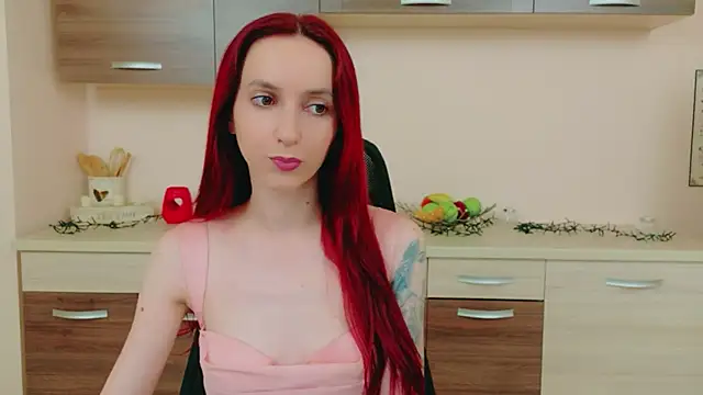 Julia Jae online show from 06/07/26, 05:11