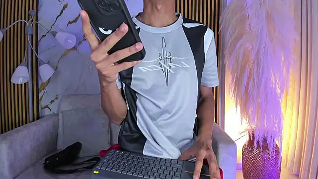 JulienSaint online show from 03/07/26, 01:30