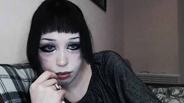  LUCY LAVE online show from 10/27/25, 10:58