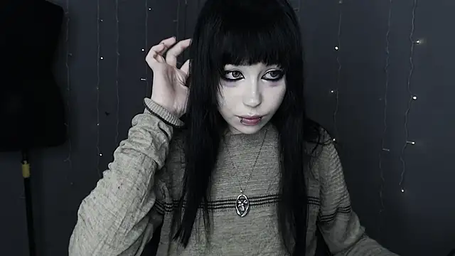  LUCY LAVE online show from 04/14/26, 09:54