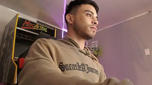 Bastian MCcormick online show from 09/19/25, 12:39