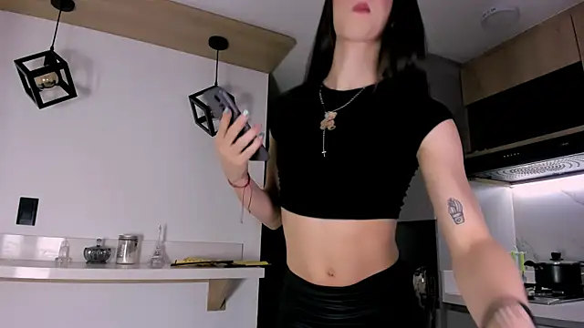 fhalon foxxxys  online show from 06/28/26, 07:09
