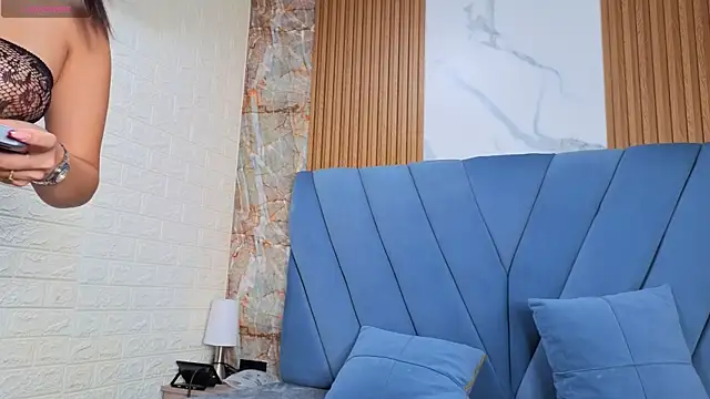 nathalia koch  online show from 01/06/26, 09:39