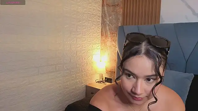 nathalia koch  online show from 04/04/26, 09:01