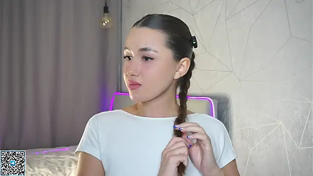 Snapshot of vvillywonka chatting on 10/05/25, 01:37 vvillywonka online show from 10/05/25, 01:37