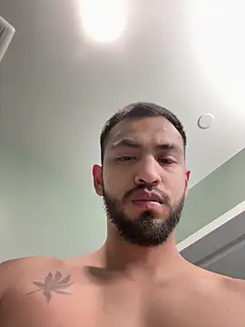 Yinigi online show from 10/18/25, 01:23