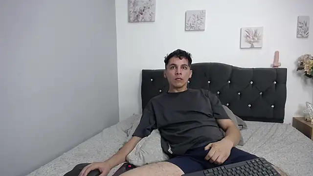 Andres 69 Fantasy online show from 02/25/26, 02:10