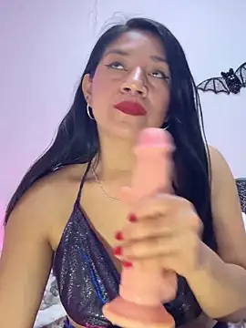 Snapshot of Ariana2017 chatting on 11/09/25, 03:49 Ariana2017 online show from 11/09/25, 03:49