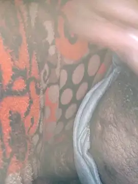 pppppp7811 online show from 12/17/25, 05:19