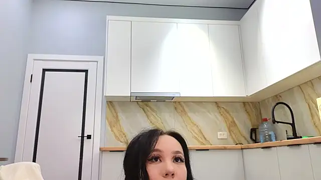 lunajii online show from 04/14/26, 01:28