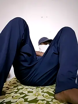 Hotbadboy026 online show from 04/25/26, 05:54