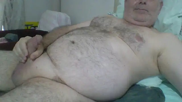 Snapshot of locoturco72 chatting on 05/20/26, 01:28 locoturco72 online show from 05/20/26, 01:28