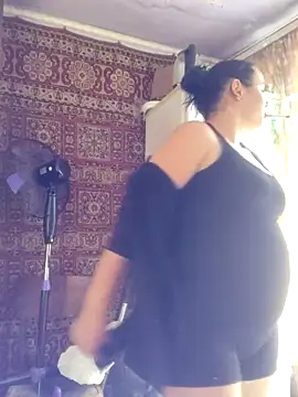 CutieMarine online show from 10/22/25, 10:04