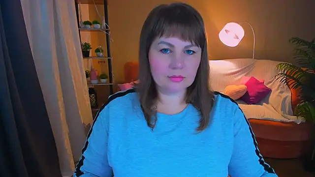 CrystaalStaar online show from 11/05/25, 07:36