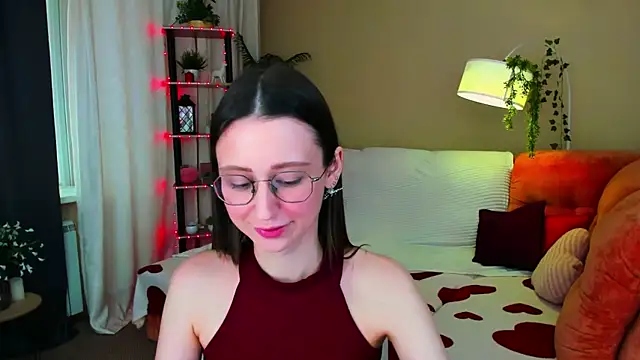 YourLovellyStory online show from 06/20/26, 11:35