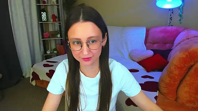YourLovellyStory online show from 07/11/26, 01:03