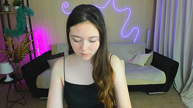 Snapshot of AlluringLookk chatting on 10/03/25, 06:27 AlluringLookk online show from 10/03/25, 06:27