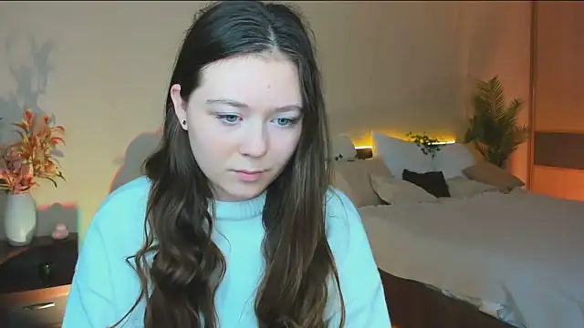 Snapshot of AlluringLookk chatting on 10/18/25, 04:15 AlluringLookk online show from 10/18/25, 04:15