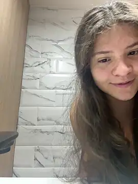 Emilyybennet  online show from 12/20/25, 09:33