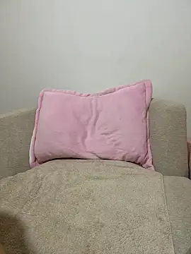 Emilyybennet  online show from 07/17/26, 02:40