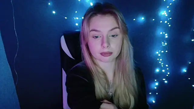 AngelicaHollywood online show from 11/20/25, 07:57