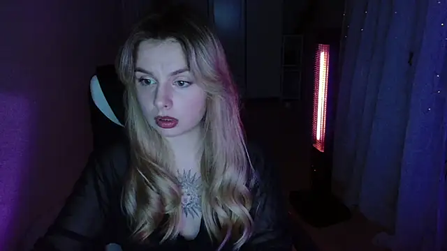 AngelicaHollywood online show from 12/04/25, 08:39