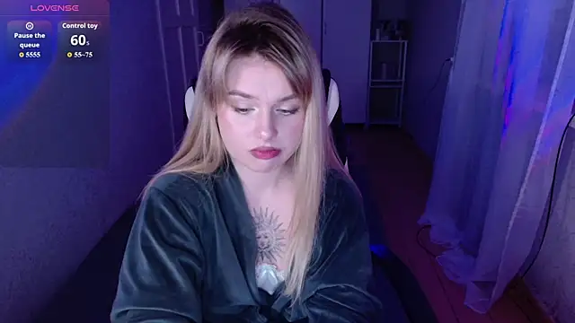 AngelicaHollywood online show from 03/25/26, 08:04