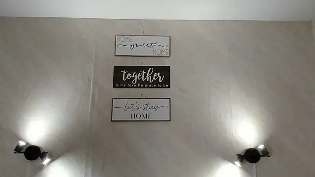 Emilia Bons online show from 12/17/25, 01:44