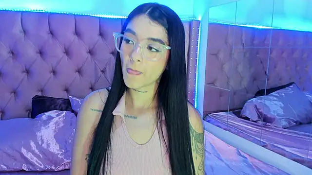 sara ramirez01 online show from 09/09/25, 01:27